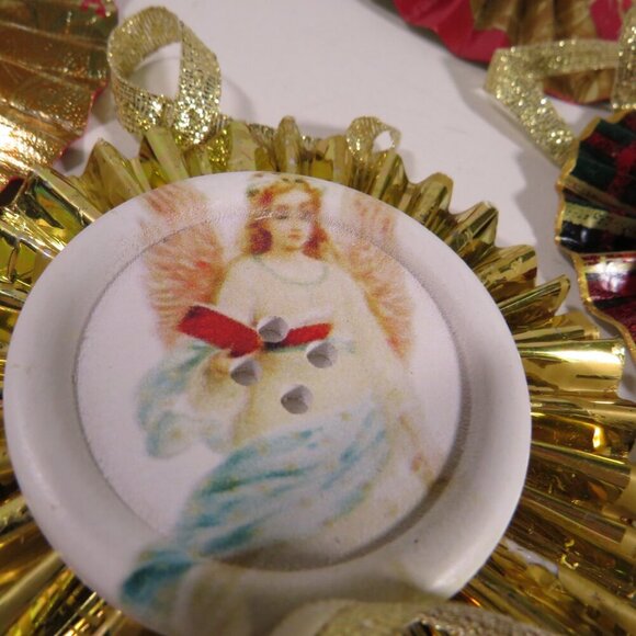 Victorian Christmas 3-D Rosettes large (20) collection - Picture 8 of 16